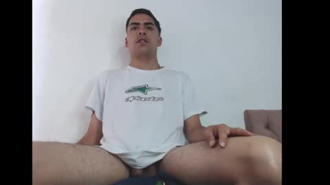 Juan Help us reach 100 likes online show from 01-13-25, 04:08