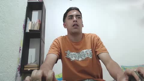 Juan Help us reach 100 likes online show from 01-15-25, 06:51