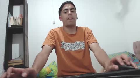 Juan Help us reach 100 likes online show from 01-15-25, 09:51