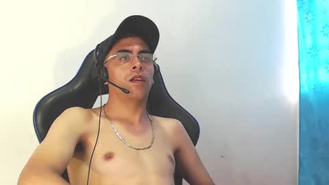 Juan Help us reach 100 likes online show from 02-23-25, 07:17