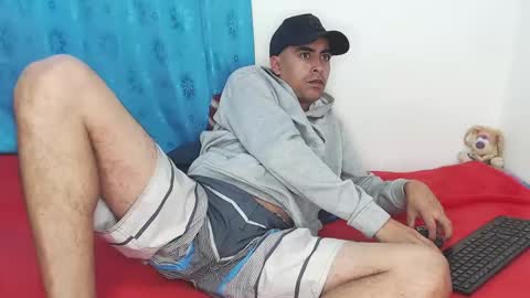Juan Help us reach 100 likes online show from 02-25-25, 03:16