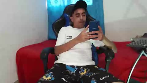 Juan Help us reach 100 likes online show from 03-05-25, 06:34