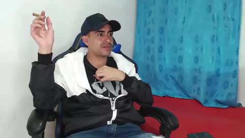 Juan Help us reach 100 likes online show from 03-06-25, 02:51