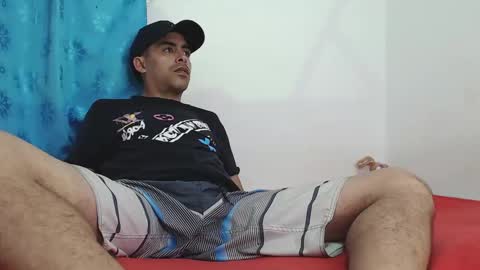 Juan Help us reach 100 likes online show from 03-10-25, 03:23