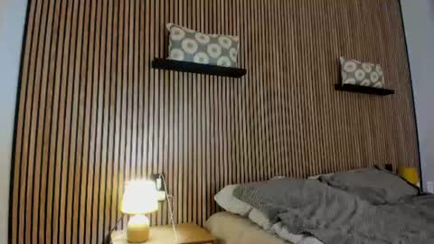 Snapshot of badmodel_ chatting on 07-08-26, 01:48 Name online show from 07-08-26, 01:48
