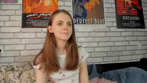 Molly  links in bio online show from 06-11-26, 07:56