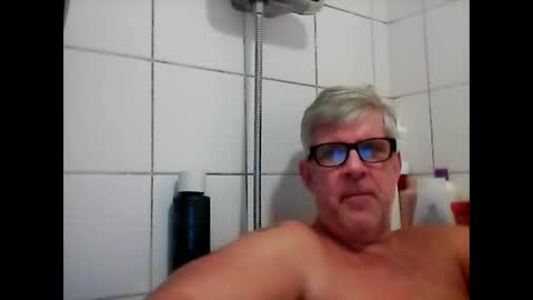 Snapshot of baggelina75 chatting on 12-03-24, 07:00 baggelina75 online show from 12-03-24, 07:00