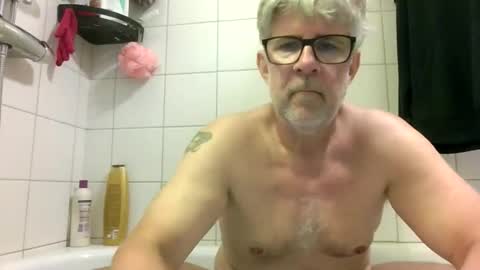 baggelina75 online show from 06-10-26, 05:56