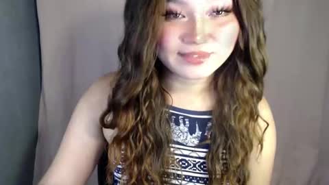 Snapshot of bahoglaway69 chatting on 11-23-25, 04:18 april online show from 11-23-25, 04:18