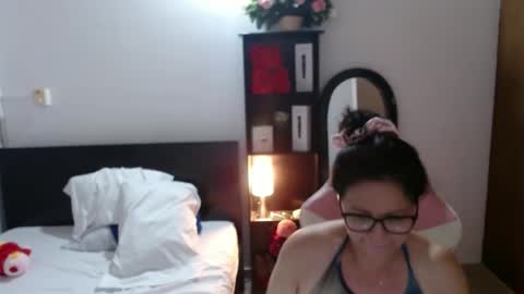 sandra online show from 09-28-25, 12:49