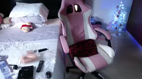 sandra online show from 11-26-25, 12:50