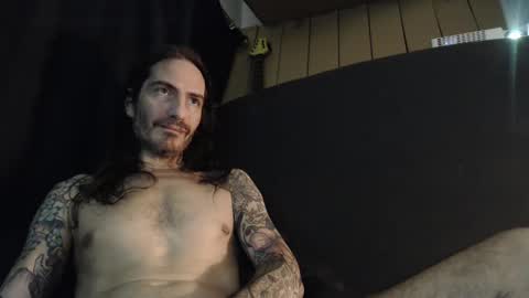 Snapshot of bailey39 chatting on 12-21-24, 03:25 Bailey online show from 12-21-24, 03:25