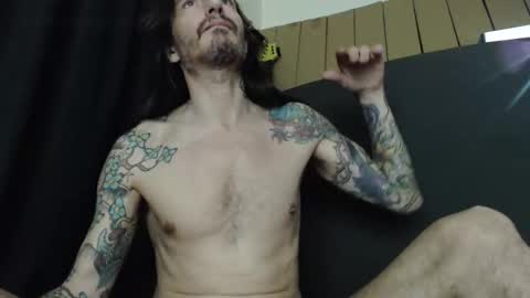 Snapshot of bailey39 chatting on 01-26-25, 01:09 Bailey online show from 01-26-25, 01:09