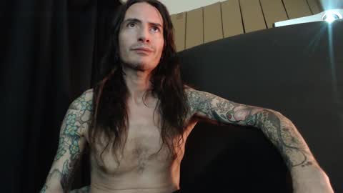 Snapshot of bailey39 chatting on 03-11-25, 04:32 Bailey online show from 03-11-25, 04:32