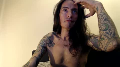 Snapshot of bailey39 chatting on 10-05-25, 10:40 Bailey online show from 10-05-25, 10:40