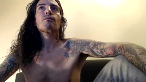 Snapshot of bailey39 chatting on 10-13-25, 05:57 Bailey online show from 10-13-25, 05:57