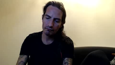 Snapshot of bailey39 chatting on 10-16-25, 12:00 Bailey online show from 10-16-25, 12:00