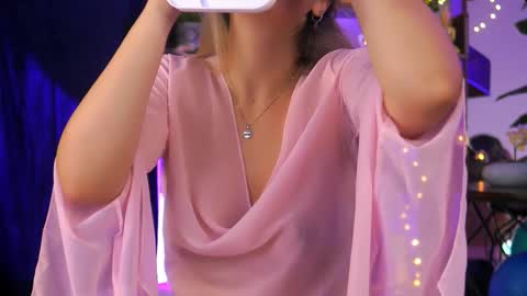 Bailey online show from 09-20-25, 04:46