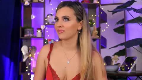 Bailey online show from 09-25-25, 01:53