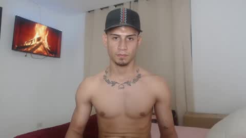 Snapshot of bairon_hugedick777 chatting on 11-12-25, 11:47 bairon_hugedick777 online show from 11-12-25, 11:47