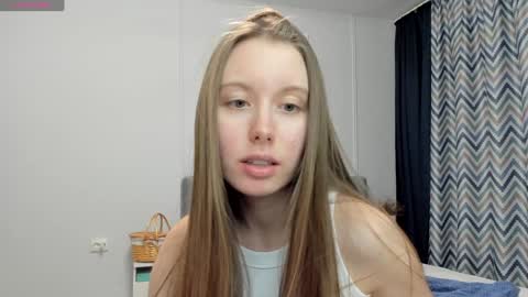 Snapshot of bam_bi chatting on 12-14-24, 06:02 Kira online show from 12-14-24, 06:02