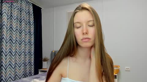 Snapshot of bam_bi chatting on 01-21-25, 02:54 Kira online show from 01-21-25, 02:54