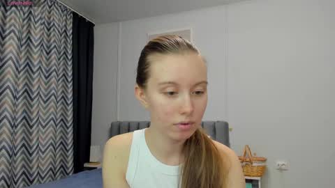 Snapshot of bam_bi chatting on 02-23-25, 06:23 Kira online show from 02-23-25, 06:23