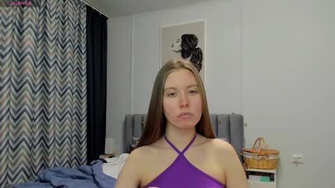 Snapshot of bam_bi chatting on 03-05-25, 04:02 Kira online show from 03-05-25, 04:02
