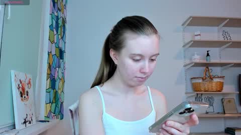 Snapshot of bam_bi chatting on 10-16-25, 05:03 Kira online show from 10-16-25, 05:03