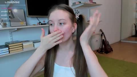 Kira online show from 03-09-26, 02:15