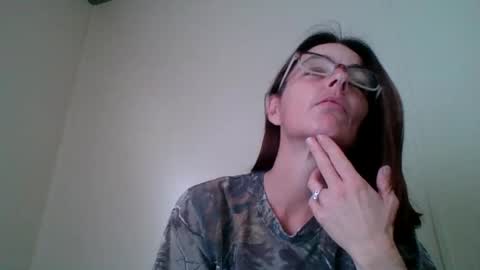 Snapshot of bamacpl80 chatting on 12-15-24, 07:42 bamacpl80 online show from 12-15-24, 07:42