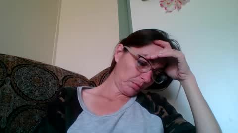 Snapshot of bamacpl80 chatting on 12-29-24, 05:44 bamacpl80 online show from 12-29-24, 05:44