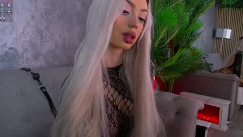 Snapshot of bambikayy chatting on 11-29-25, 05:32 Bambi online show from 11-29-25, 05:32