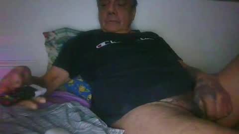 Snapshot of bambino6060 chatting on 06-18-26, 06:13 bambino6060 online show from 06-18-26, 06:13