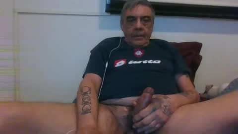 Snapshot of bambino6060 chatting on 08-06-26, 06:48 bambino6060 online show from 08-06-26, 06:48
