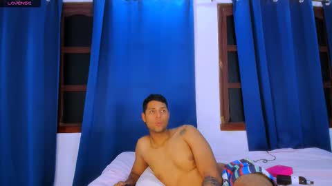 Snapshot of bamby_kitty chatting on 10-20-25, 02:45 cataliana online show from 10-20-25, 02:45