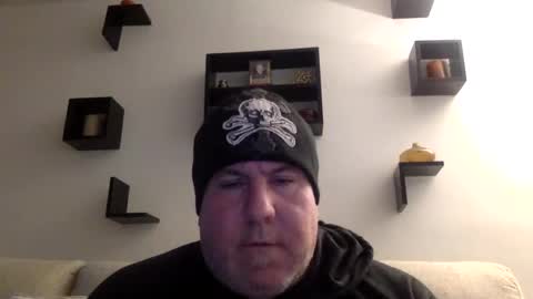 banana5289 online show from 01-08-25, 08:18