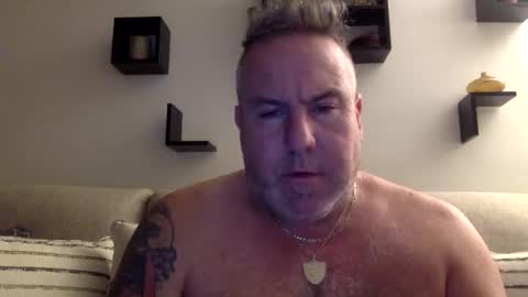 banana5289 online show from 01-11-25, 10:08