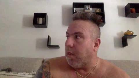 banana5289 online show from 01-11-25, 04:36