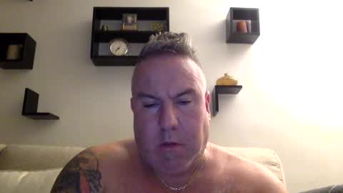 banana5289 online show from 02-01-25, 12:05