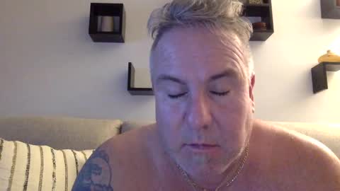 banana5289 online show from 02-11-25, 02:14