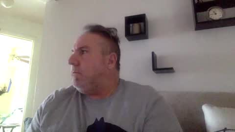 banana5289 online show from 02-17-25, 03:42