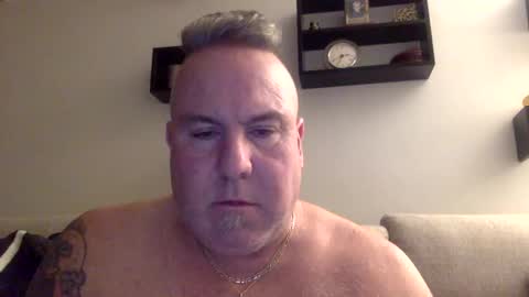 banana5289 online show from 02-22-25, 07:34