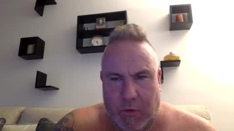 banana5289 online show from 10-01-25, 09:21