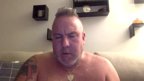 banana5289 online show from 10-03-25, 09:17