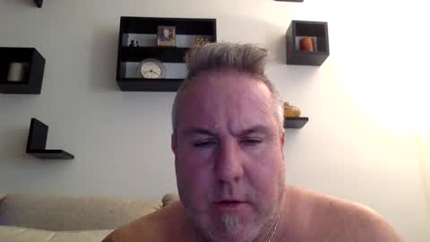 banana5289 online show from 03-09-26, 08:35