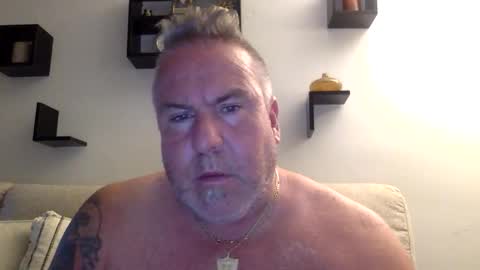 banana5289 online show from 06-06-26, 10:53