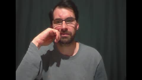 Ezequiel online show from 04-26-26, 01:25