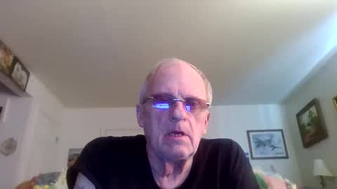 Snapshot of banana_hammock70 chatting on 04-10-26, 02:00 banana_hammock70 online show from 04-10-26, 02:00
