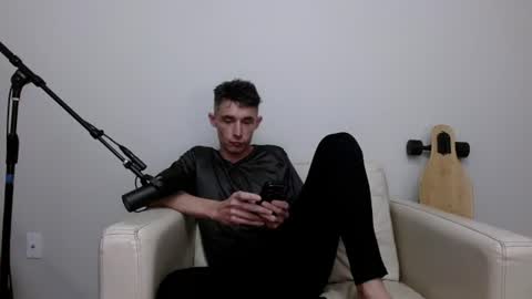 Snapshot of bananacurvesleft chatting on 06-24-26, 03:38 bananacurvesleft online show from 06-24-26, 03:38